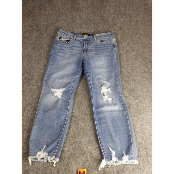 Judy Blue Los Angeles Jeans Women Sz 15/32 Skinny Fit Distressed Raw‎ Hem Boho - Picture 1 of 8